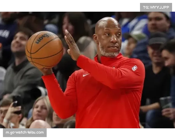 开拓者教练组内斗曝光，五小阵容试验与杨瀚森使用陷两难